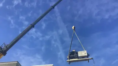 Crain Lifting Chiller Photo
